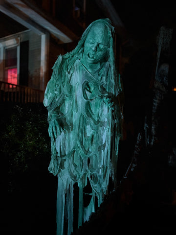 Floating Ghost: Sleepy