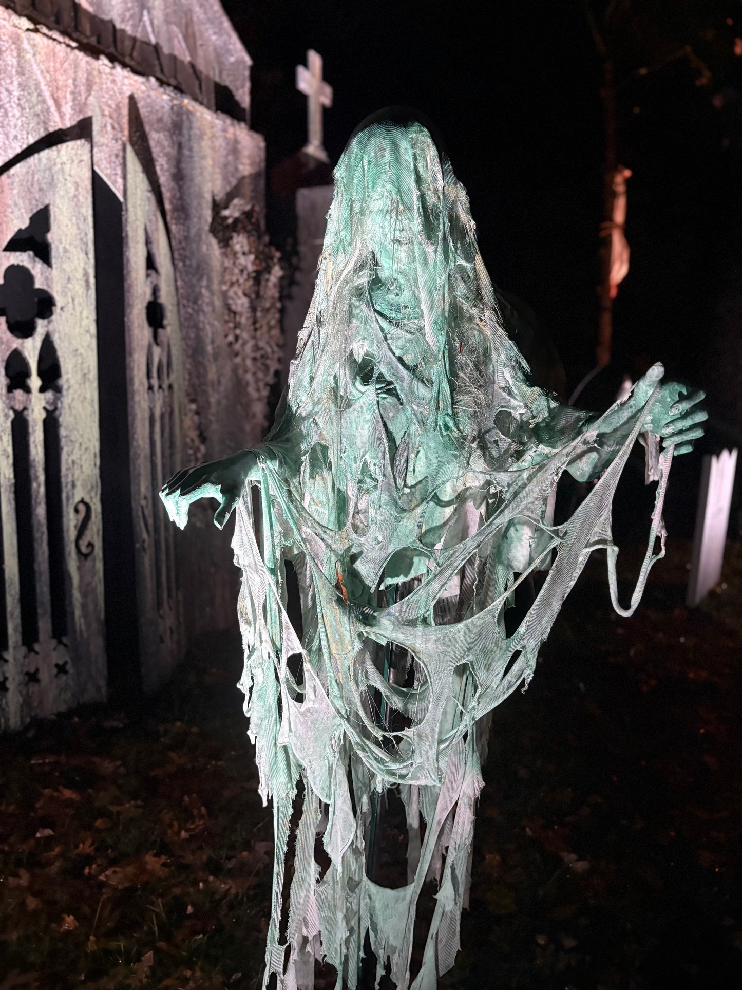 Floating Ghost: Betty